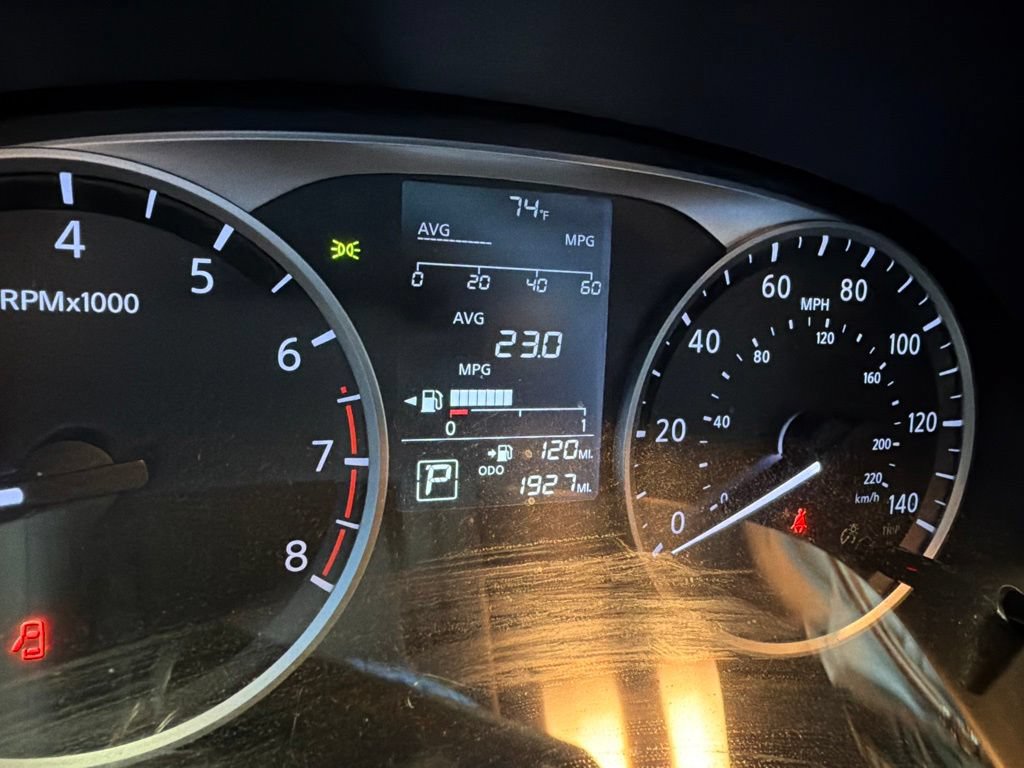 Used 2025 Nissan Kicks Play S FWD image 3