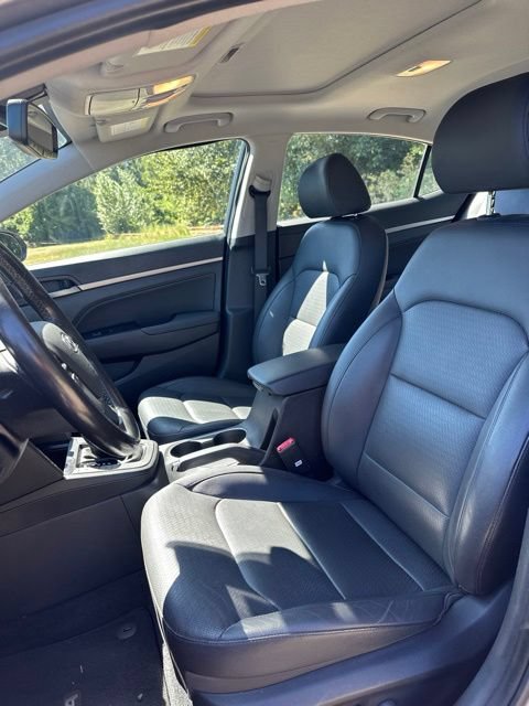 Used 2017 Hyundai Elantra Limited w/ Limited Ultimate Package 05 FWD image 13