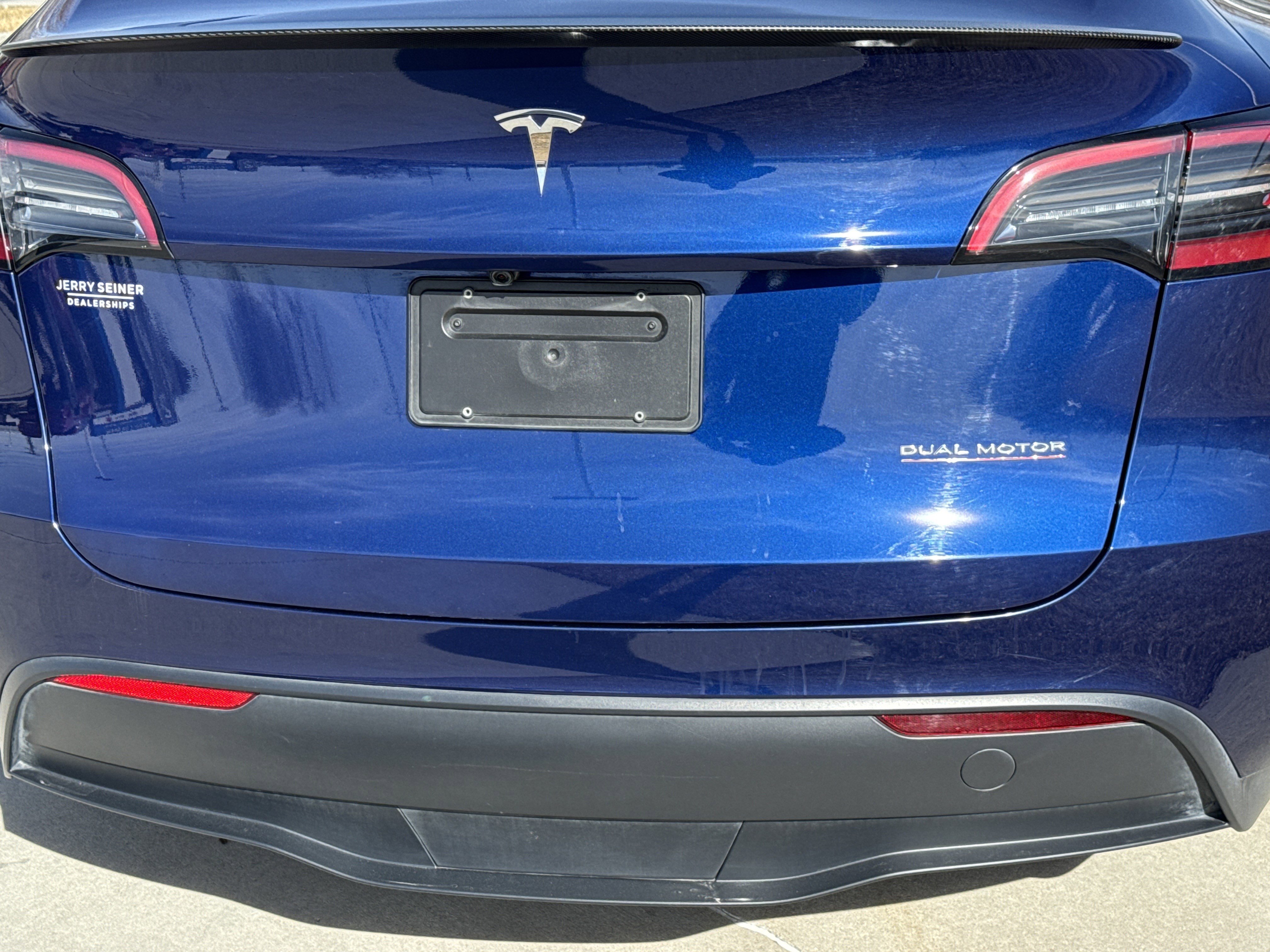 Used 2025 Tesla Model Y Performance image 13