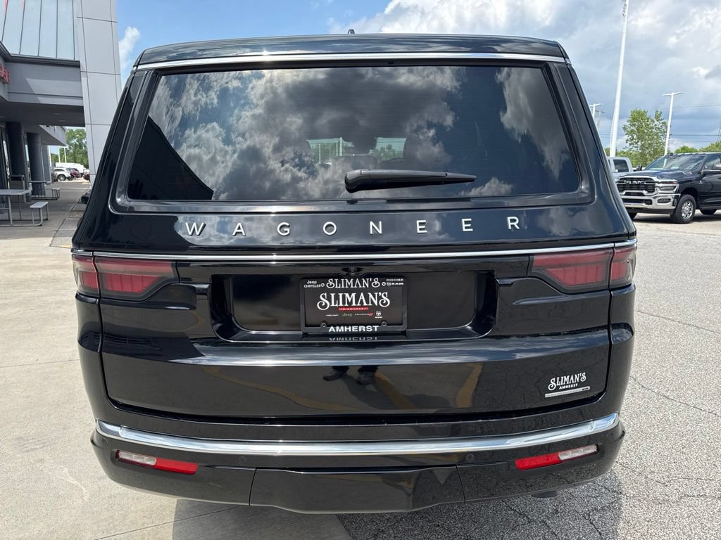 Used 2024 Jeep Wagoneer Series II w/ Flexible Seating Group AWD/4WD image 6