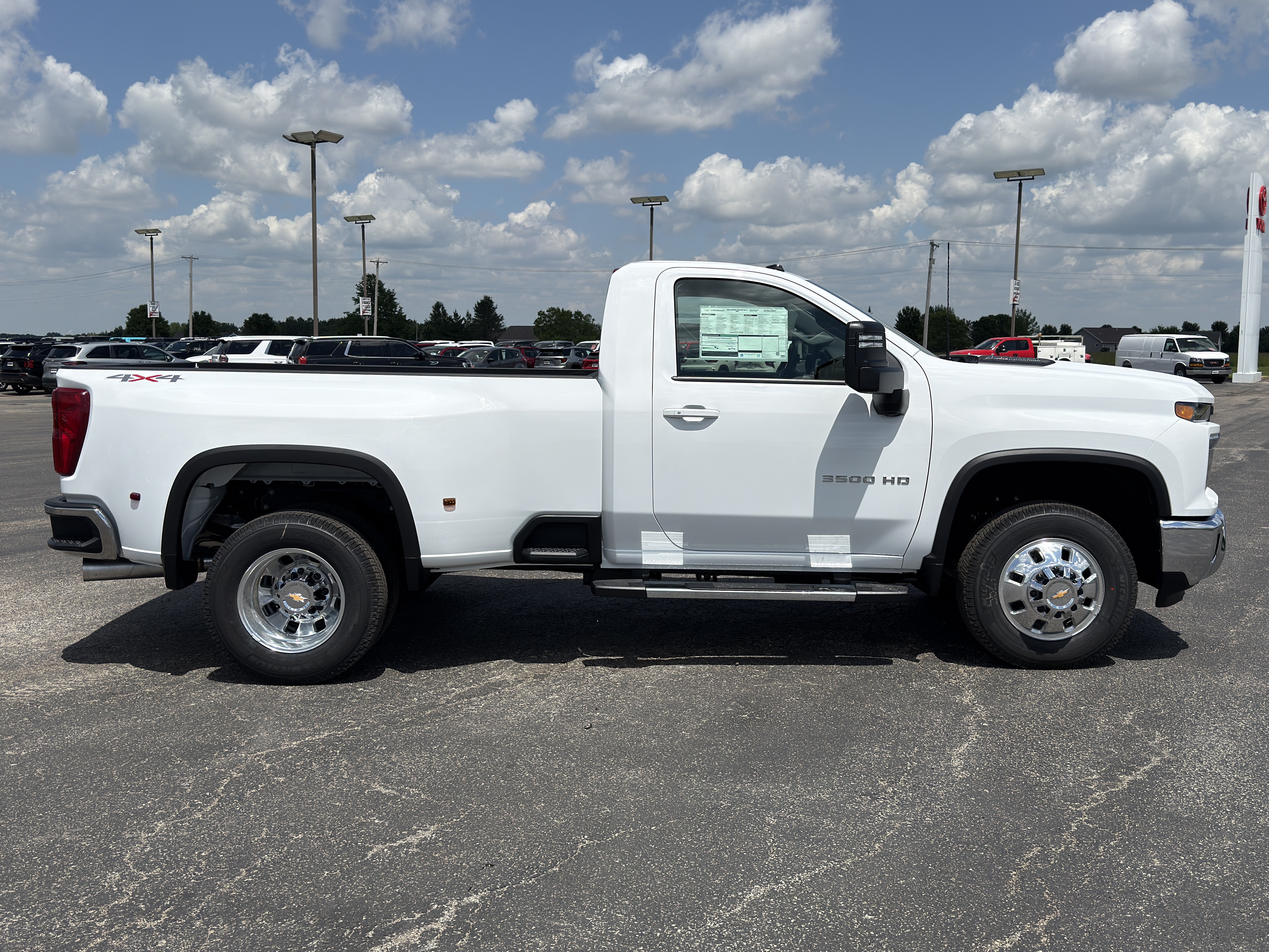 New 2026 Chevrolet Silverado 3500 LT AWD/4WD image 2