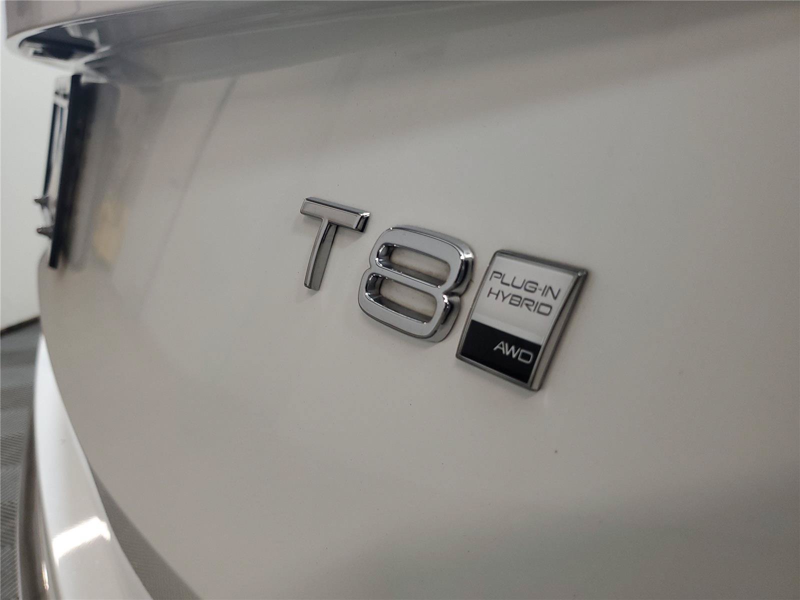 Certified 2025 Volvo XC90 T8 Core AWD/4WD image 7