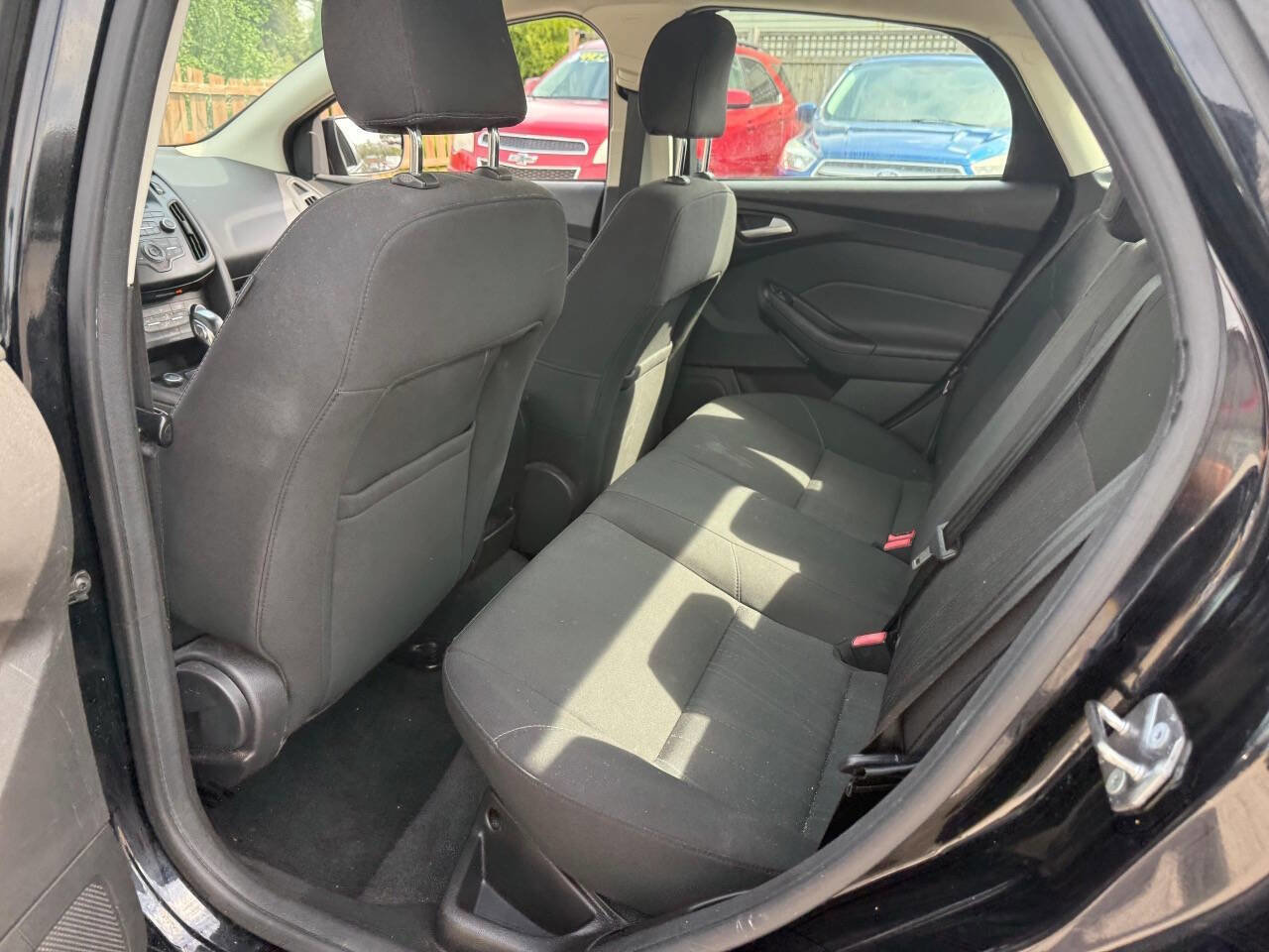 Used 2016 Ford Focus SE image 15