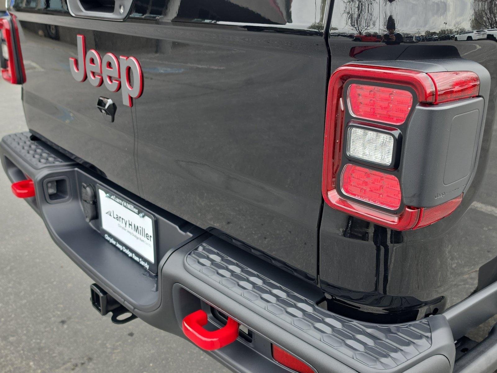 New 2026 Jeep Gladiator Rubicon w/ Steel Bumper Group AWD/4WD image 10