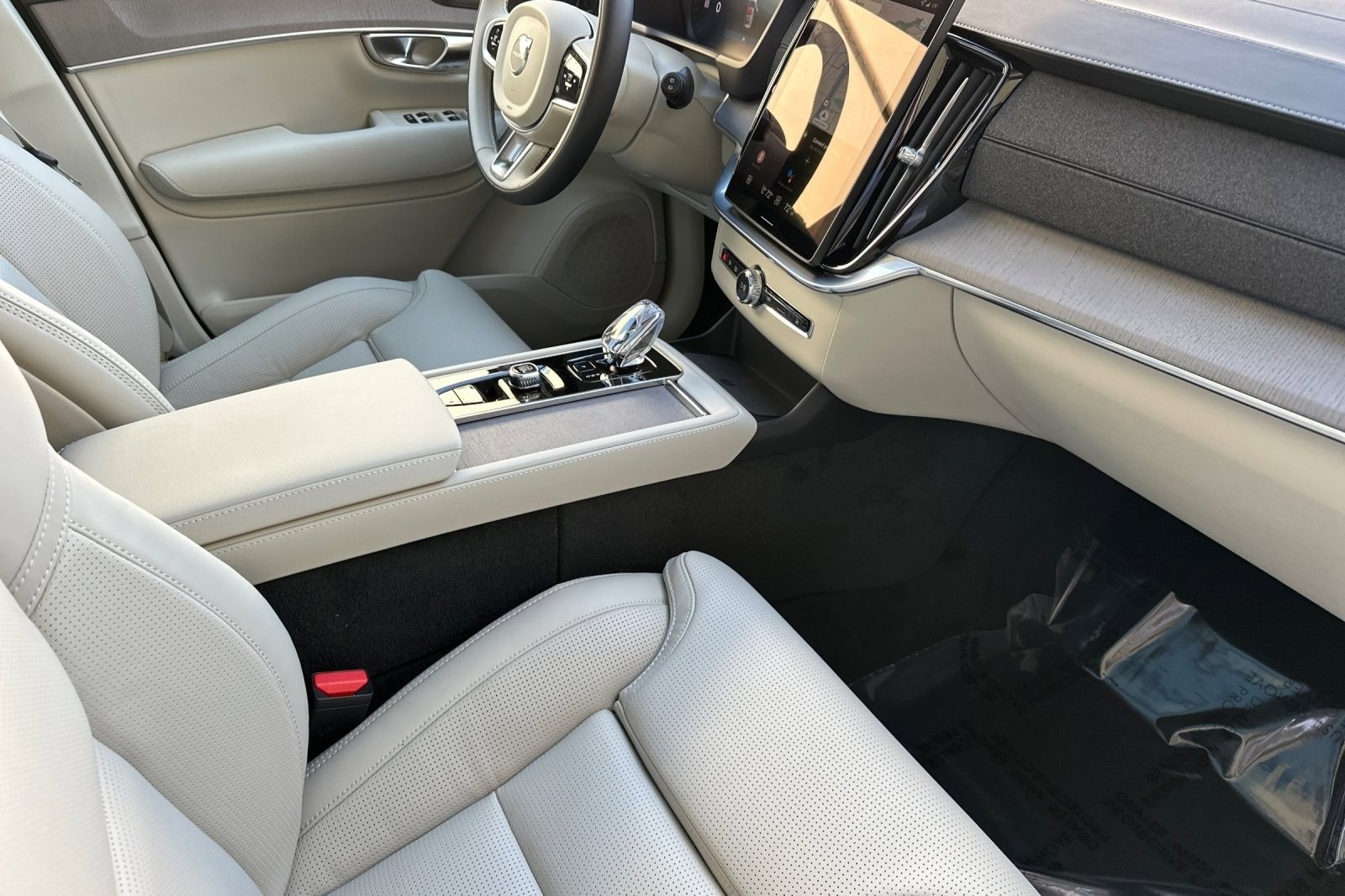 New 2026 Volvo XC90 T8 Ultra image 19