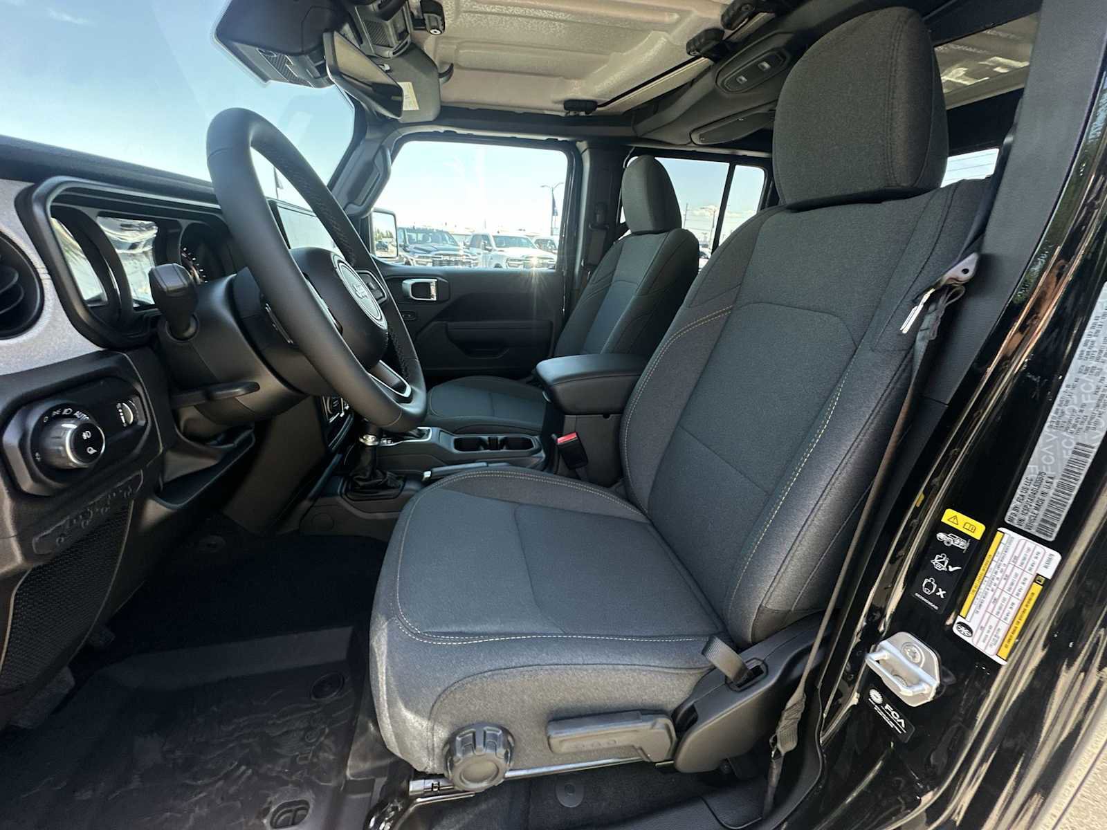 New 2025 Jeep Gladiator Sport image 13