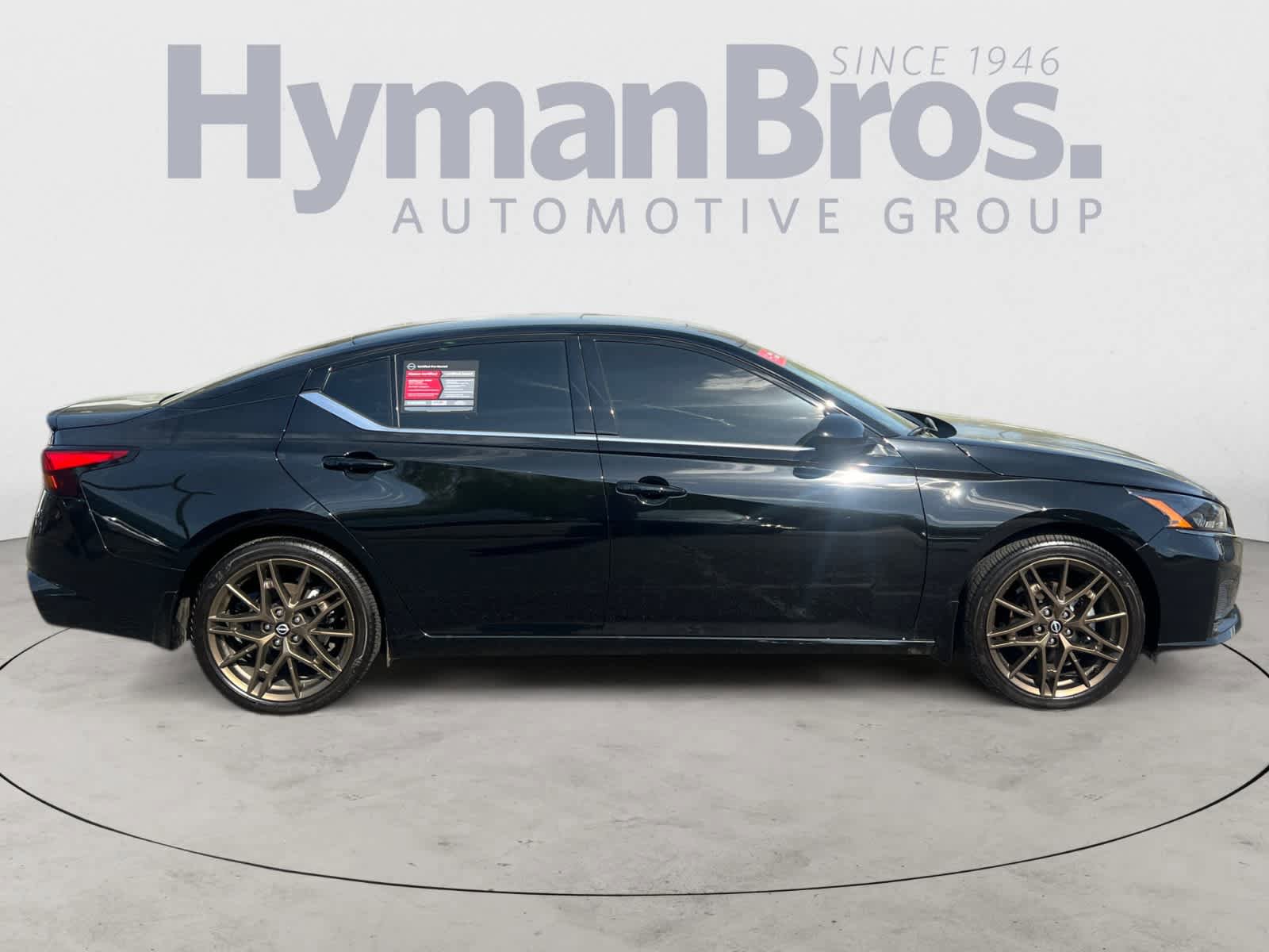 Certified 2025 Nissan Altima 2.5 SR w/ SR Premium Package FWD image 2
