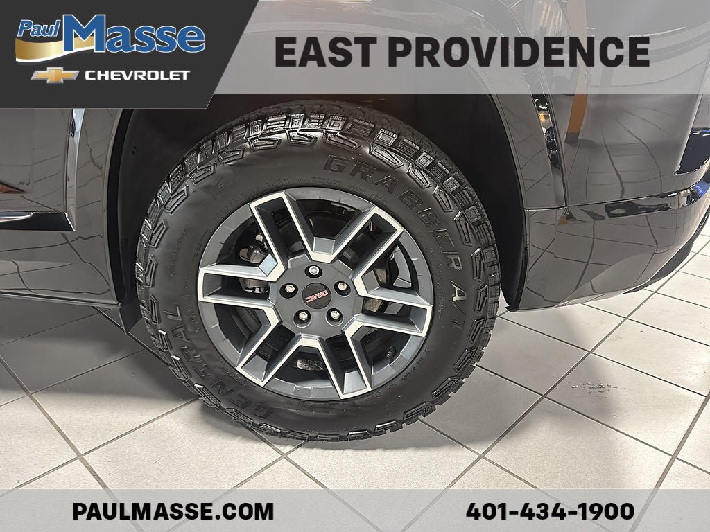 Used 2026 GMC Terrain AT4 w/ Convenience Package III AWD/4WD image 8