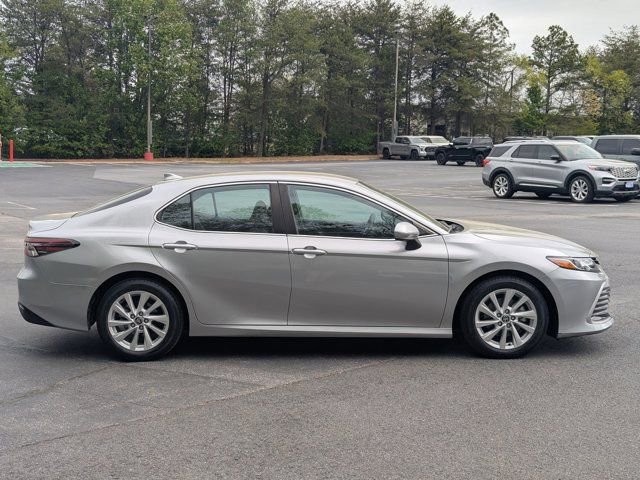 Used 2023 Toyota Camry LE FWD image 8