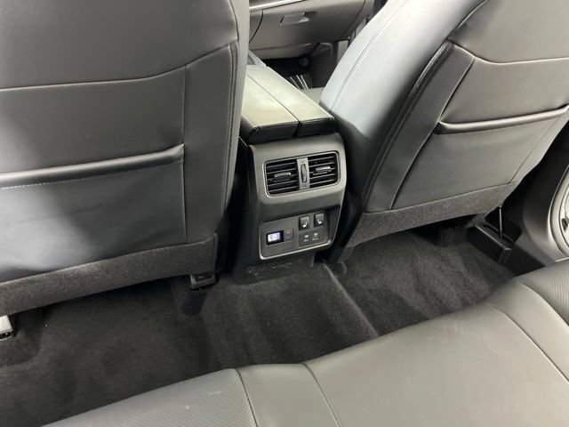 Used 2023 Nissan Rogue Platinum w/ Platinum Premium Package FWD image 46