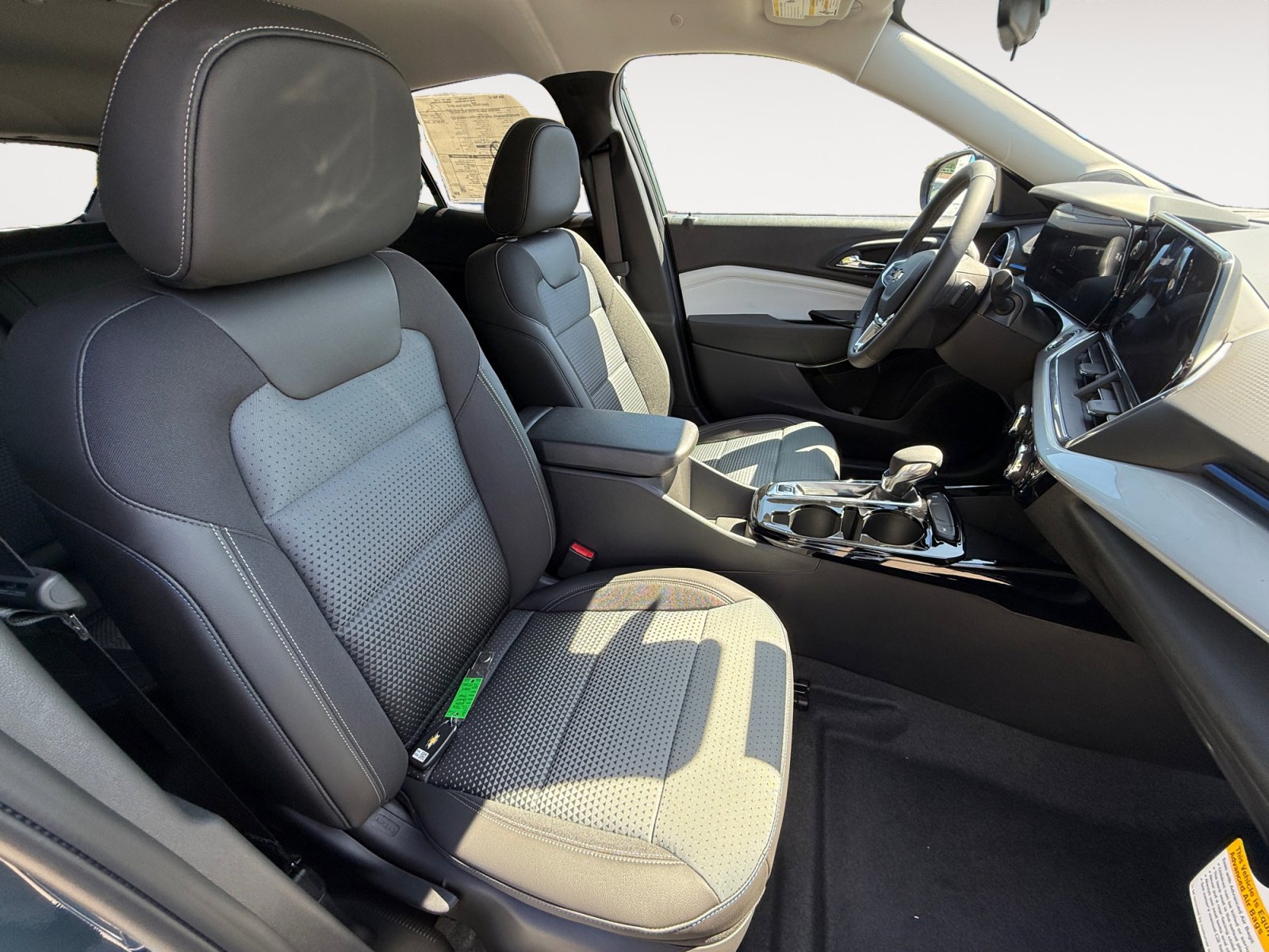 New 2026 Chevrolet Trax LT w/ Driver Confidence Package FWD image 19