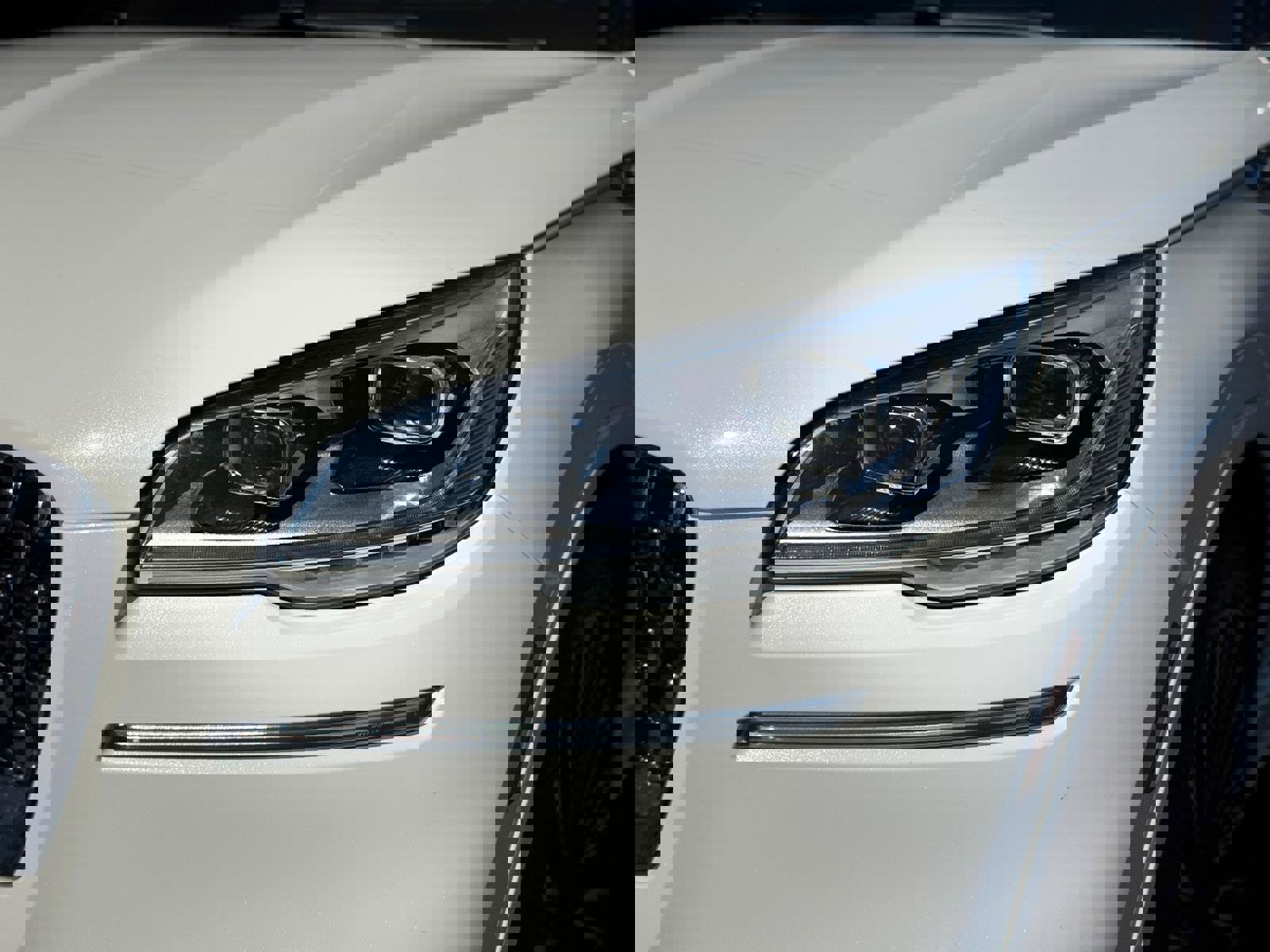 Used 2022 Lincoln Aviator Black Label w/ Dynamic Handling Package AWD/4WD image 7