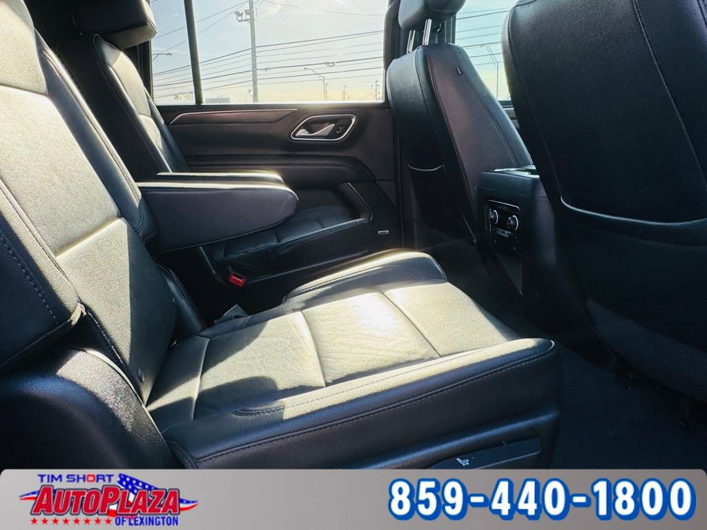 Used 2022 Chevrolet Suburban LT w/ Luxury Package image 54