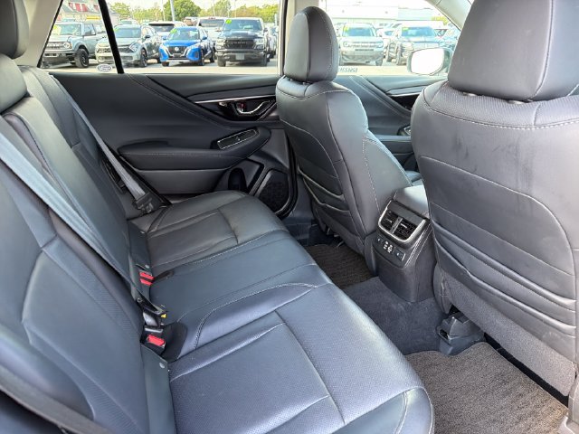 Used 2025 Subaru Outback Limited AWD/4WD image 27