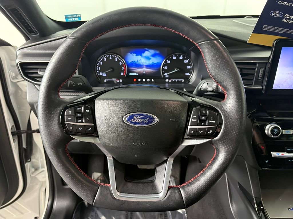 Used 2023 Ford Explorer ST-Line w/ Class IV Trailer Tow Package AWD/4WD image 16