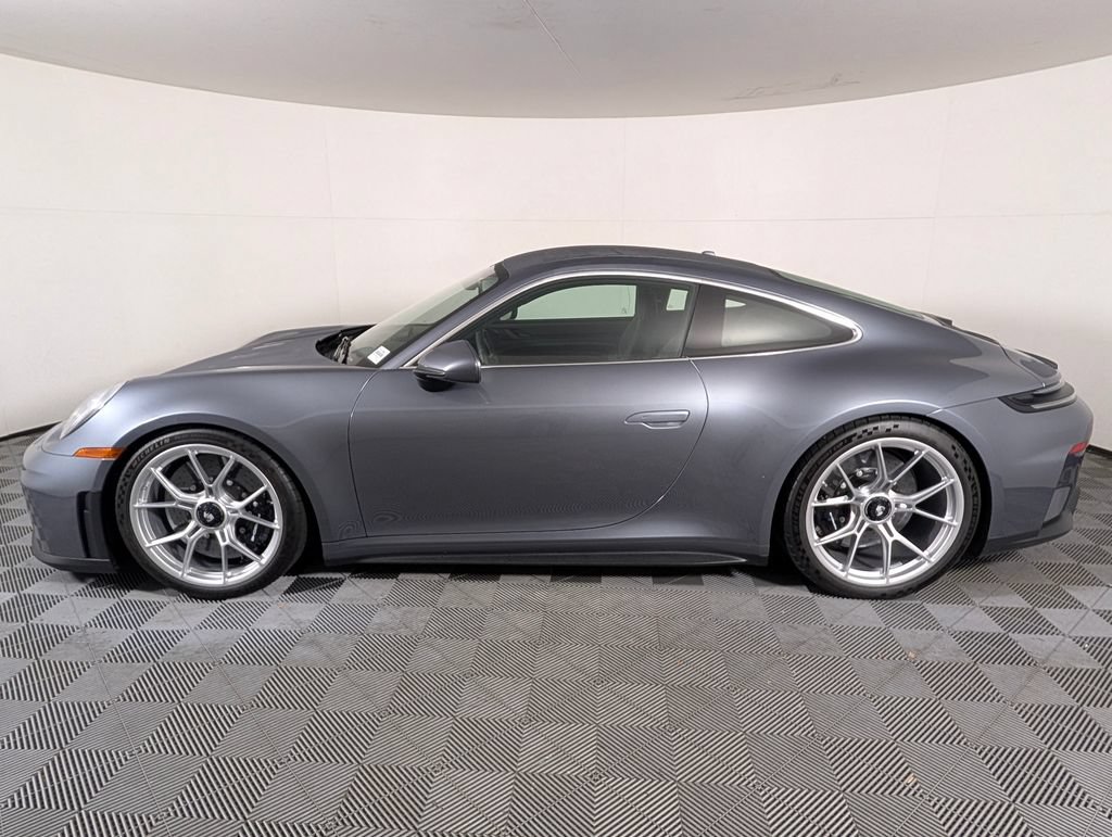 Certified 2026 Porsche 911 GT3 RWD image 2