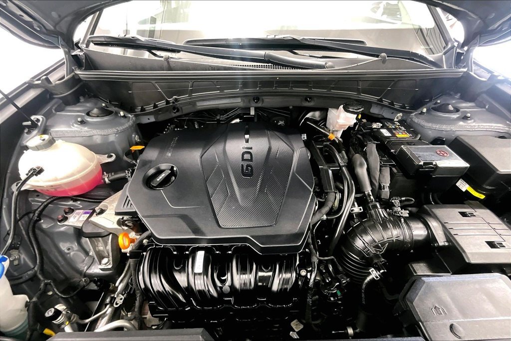 Certified 2022 Hyundai Tucson Limited AWD/4WD image 9