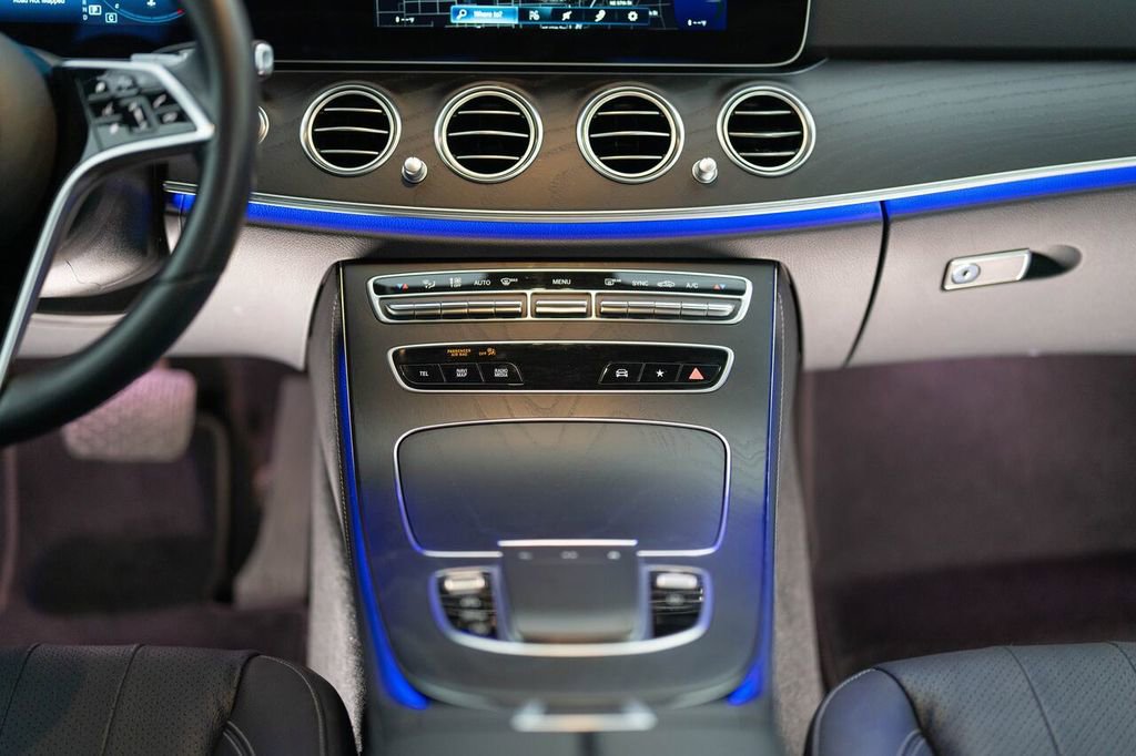 Used 2022 Mercedes-Benz E 350 Sedan image 12