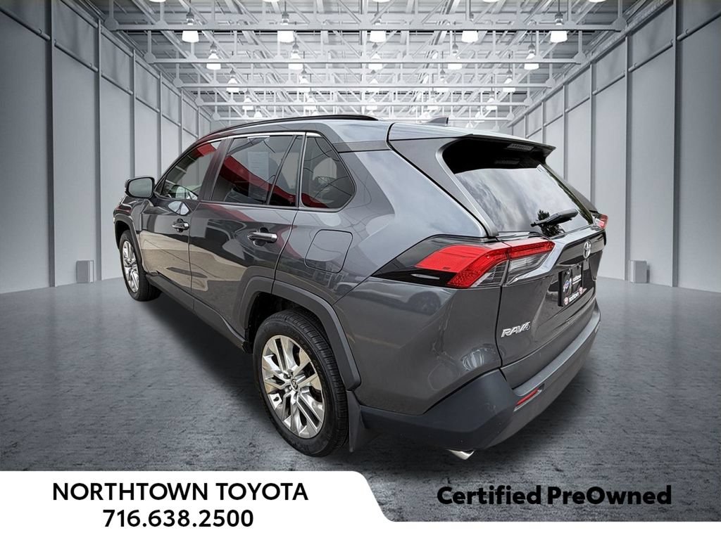 Used 2021 Toyota RAV4 XLE Premium AWD/4WD image 3