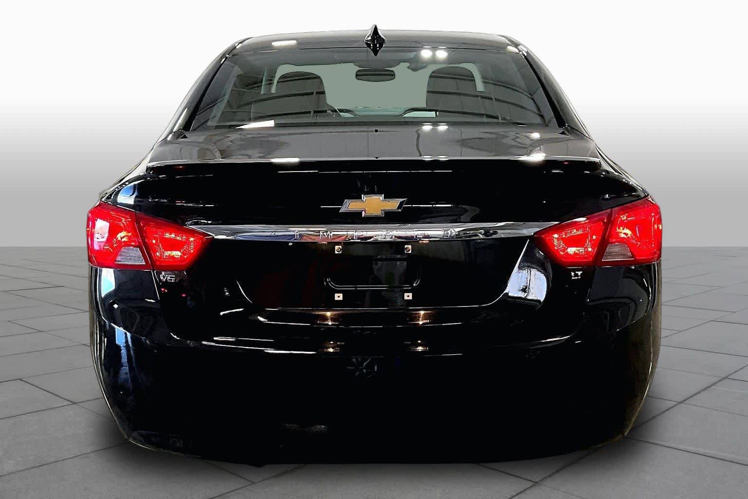 Used 2019 Chevrolet Impala LT w/ Sunroof and Spoiler Package FWD image 5