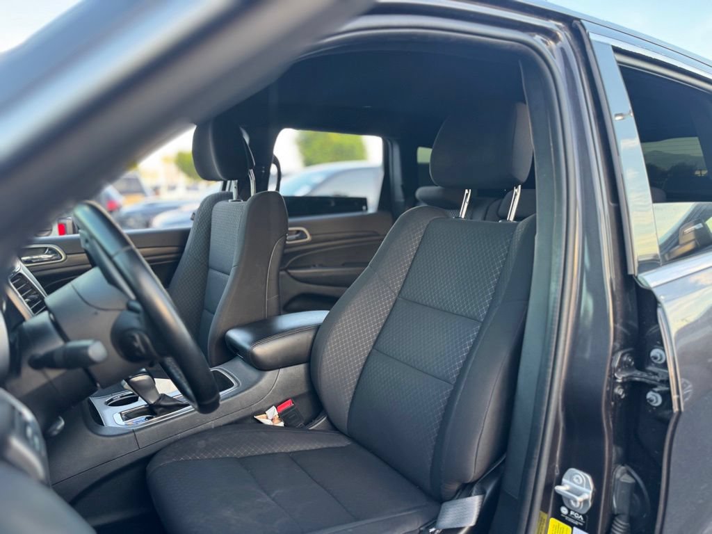 Used 2021 Jeep Grand Cherokee Laredo RWD image 11