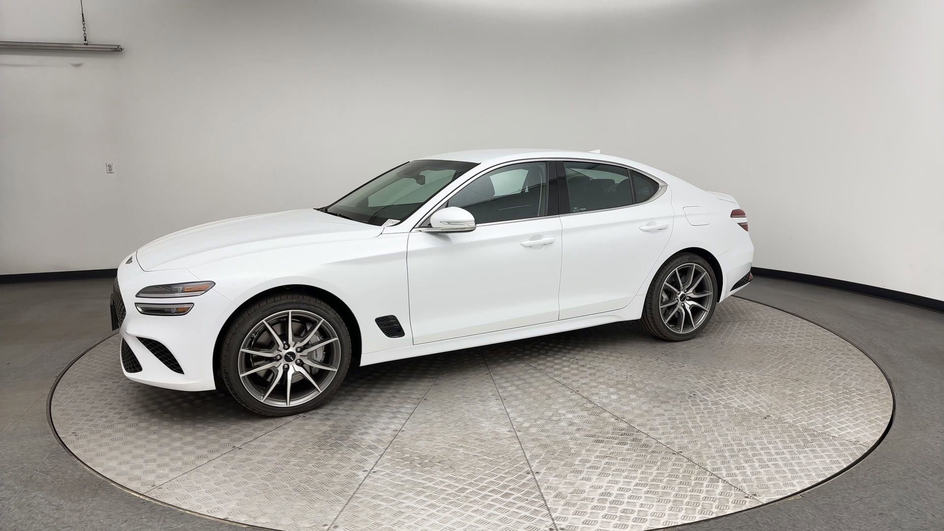 Certified 2026 Genesis G70 2.5T AWD/4WD image 6