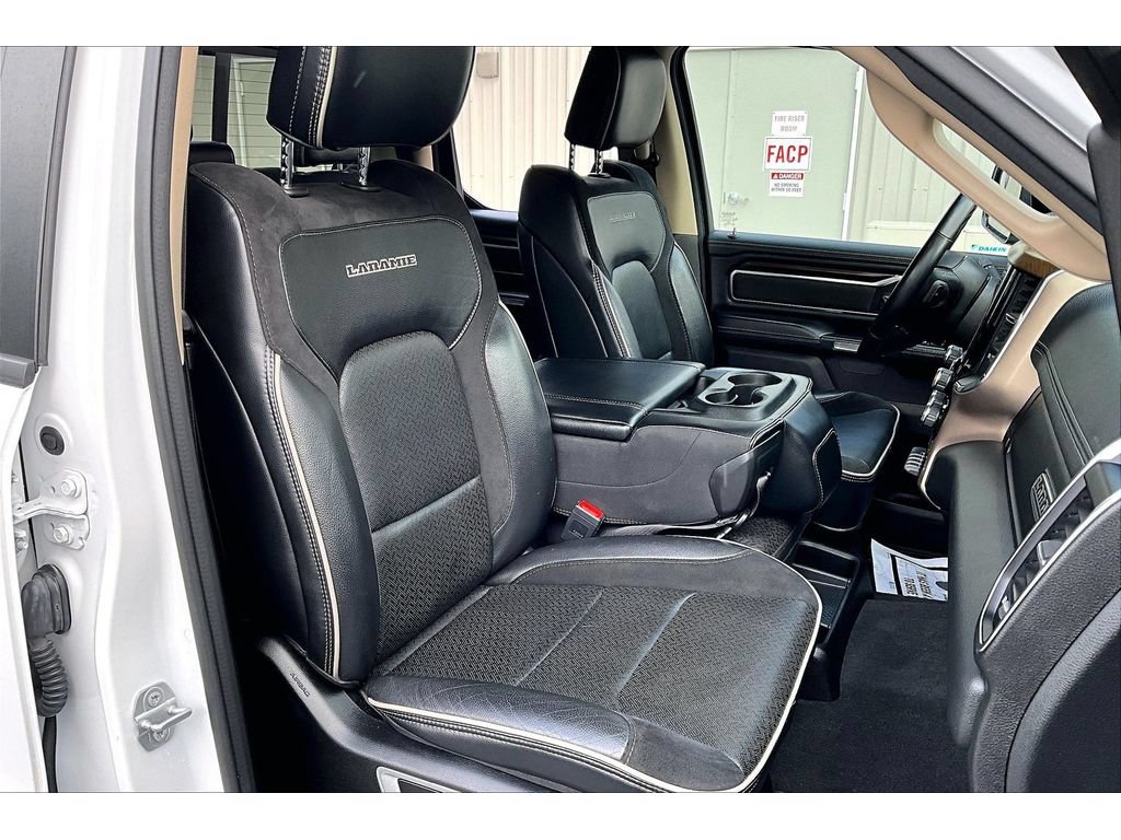 Used 2021 RAM 1500 Laramie AWD/4WD image 7