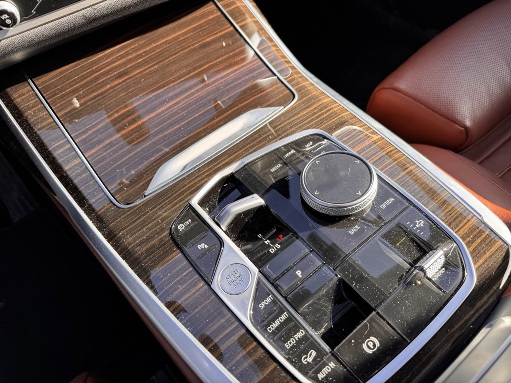 Used 2023 BMW X7 xDrive40i image 23