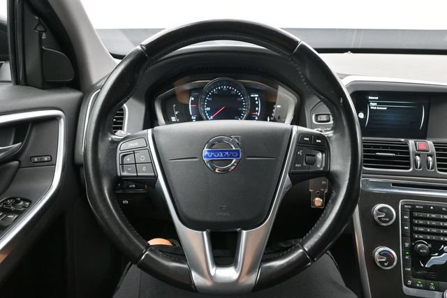 Used 2016 Volvo XC60 T6 w/ Protection Package FWD image 22