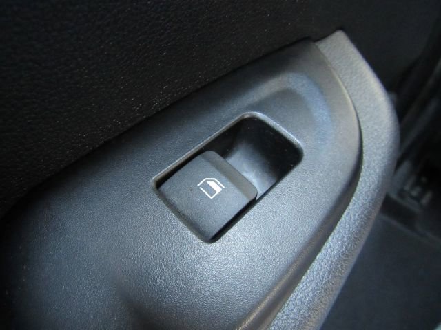 Used 2022 Hyundai Venue SEL FWD image 27