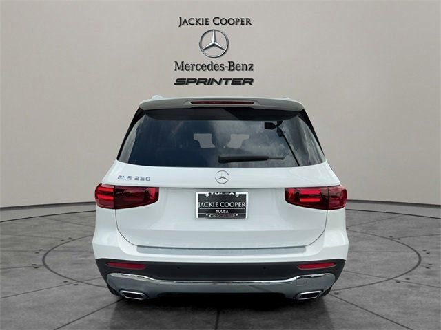 New 2025 Mercedes-Benz GLB 250 image 6
