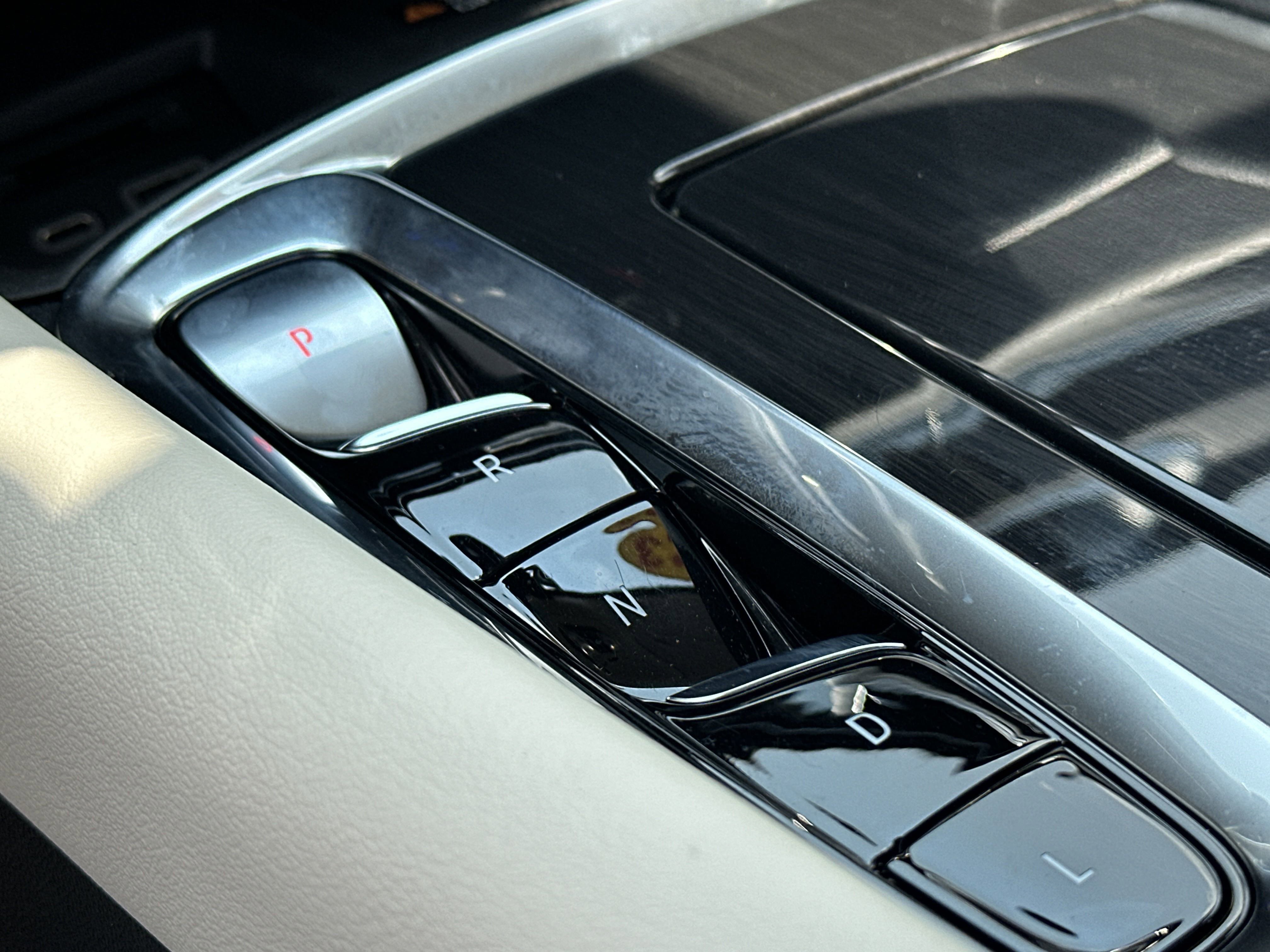 Used 2023 Buick Enclave Premium w/ Experience Buick Package image 32