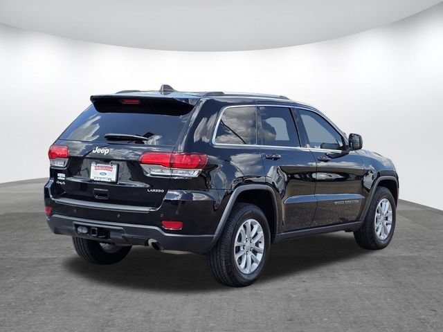 Used 2021 Jeep Grand Cherokee Laredo w/ Security & Convenience Group AWD/4WD image 4