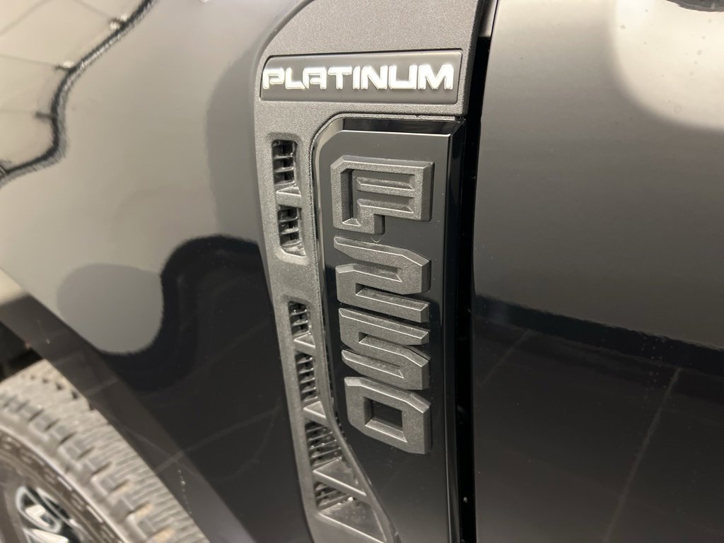 New 2025 Ford F250 Platinum image 46