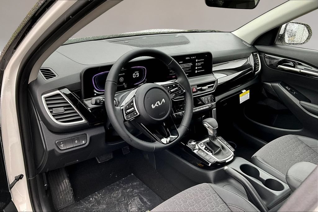 New 2026 Kia Seltos S AWD/4WD image 7
