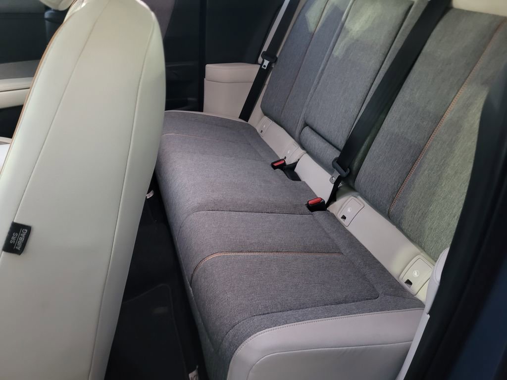 Used 2022 MAZDA MX-30 Electric w/ Premium Plus Pkg image 12