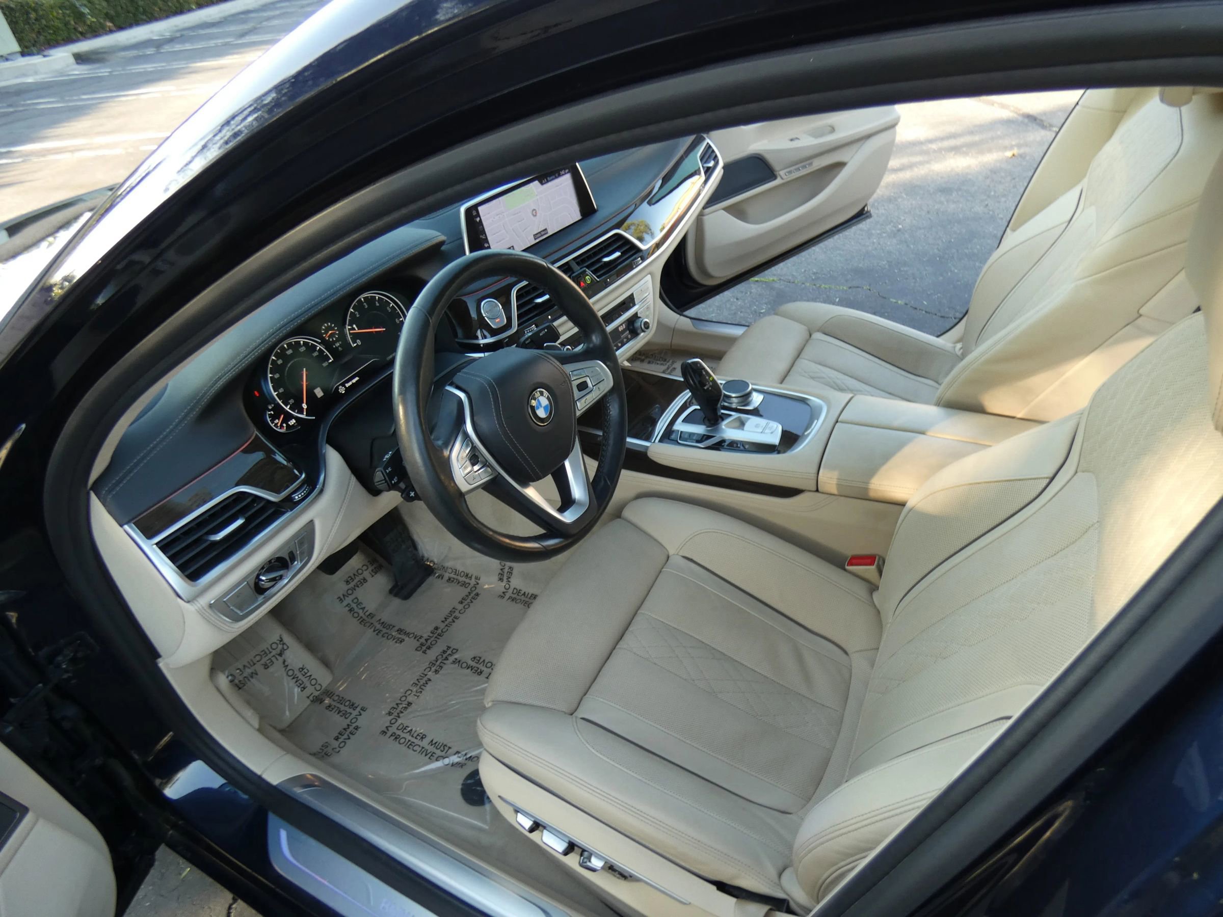 Used 2016 BMW 750i xDrive image 64