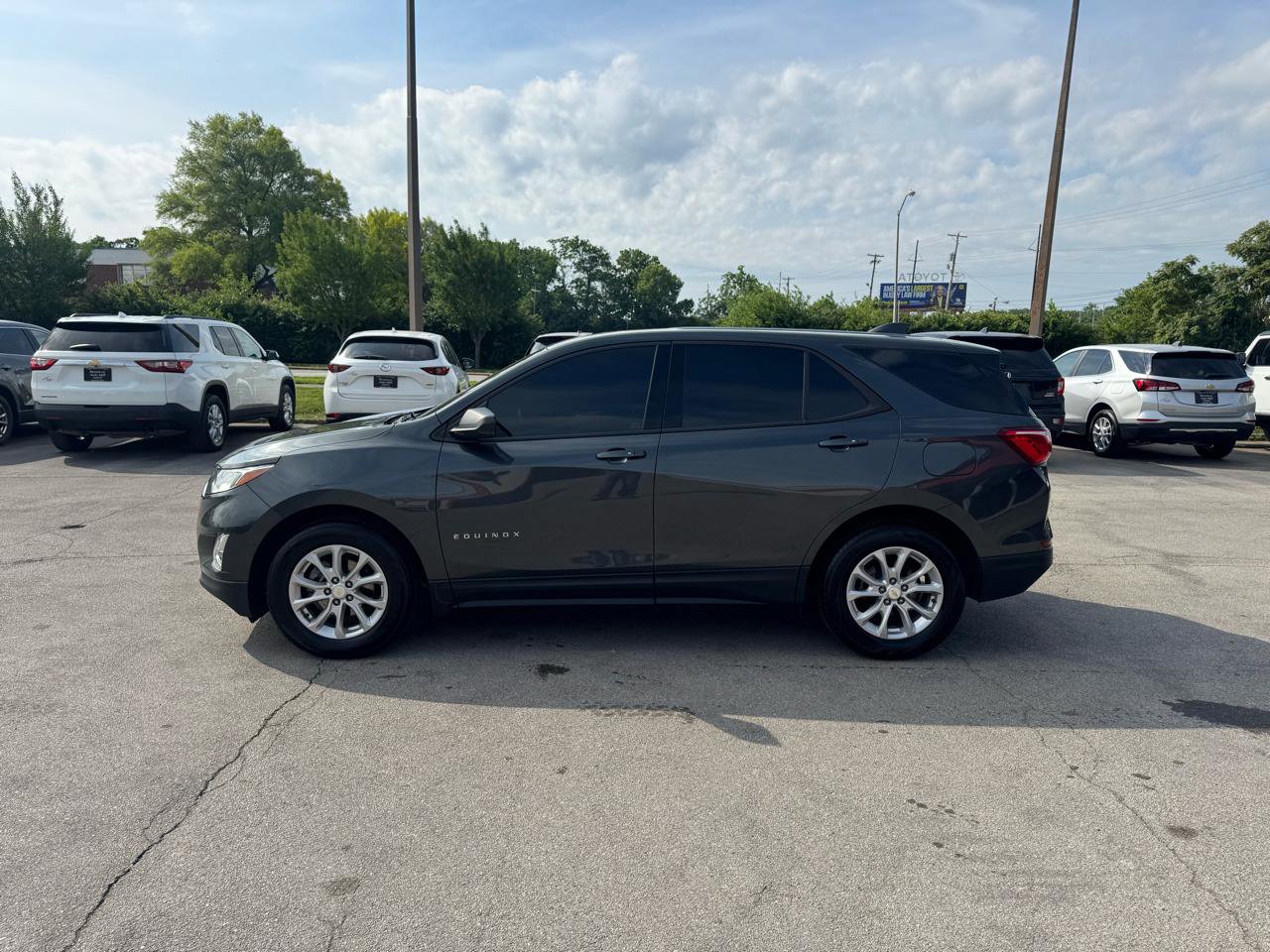 Used 2019 Chevrolet Equinox LS w/ LS Convenience Package FWD image 6