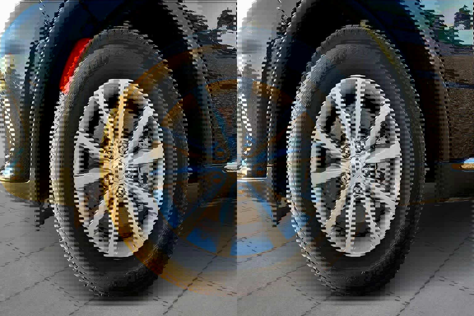 Used 2024 Dodge Durango SXT w/ 3rd Row Seating Group image 18