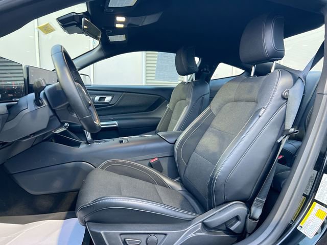 Used 2024 Ford Mustang Coupe image 15