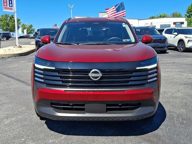 Used 2025 Nissan Kicks SV w/ SV Premium Package AWD/4WD image 2