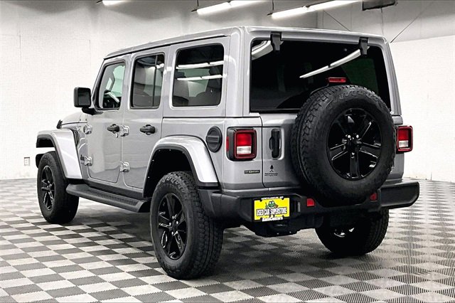 Used 2021 Jeep Wrangler Unlimited Sahara video 2