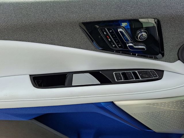 New 2026 Cadillac Optiq Luxury 2 image 8