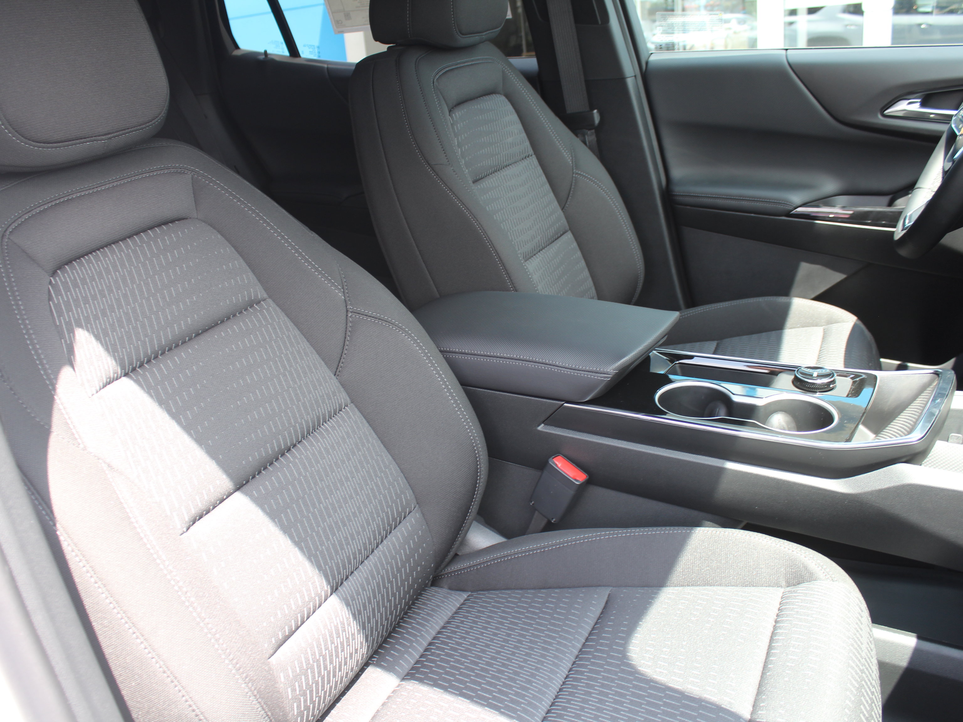 New 2027 Chevrolet Equinox LT AWD/4WD image 15