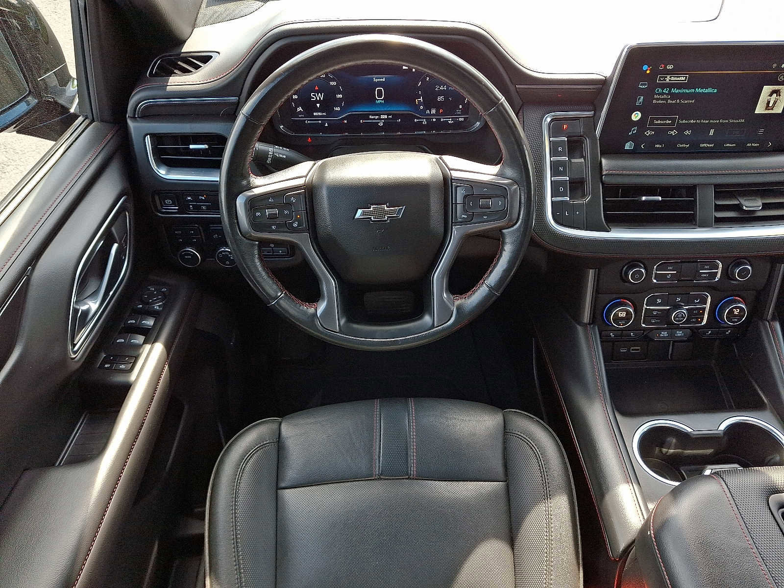 Used 2022 Chevrolet Suburban RST w/ Luxury Package image 14