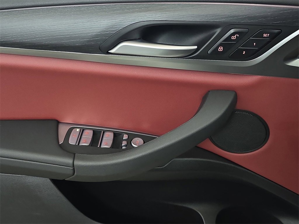 Used 2022 BMW X4 xDrive30i w/ M Sport Package 2 image 30