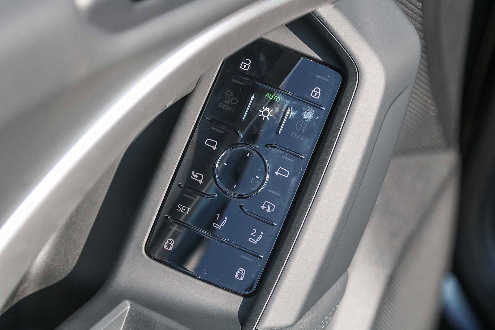 New 2025 Audi Q5 Premium image 23