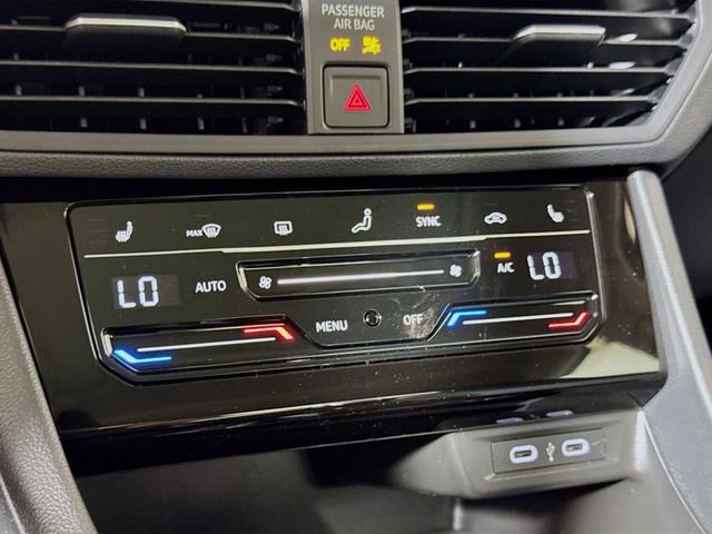 New 2026 Volkswagen Jetta SE FWD image 9