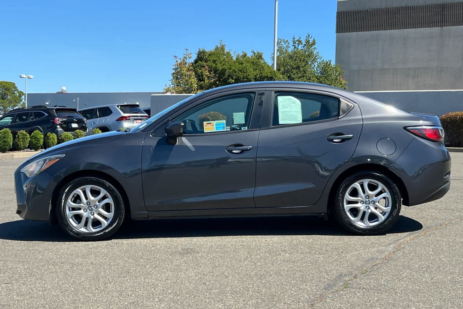 Used 2016 Scion iA FWD image 9