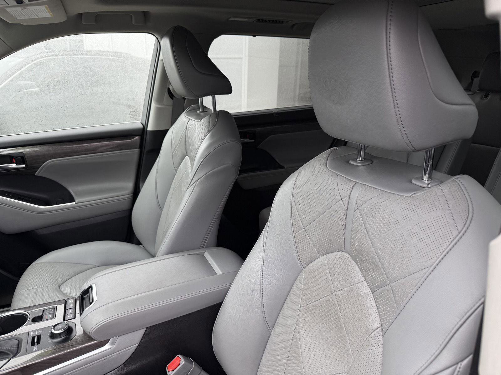 Certified 2022 Toyota Highlander Platinum image 13